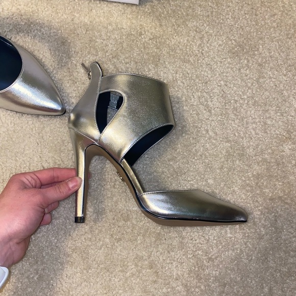 ROCK & REPUBLIC heels - Picture 2 of 7